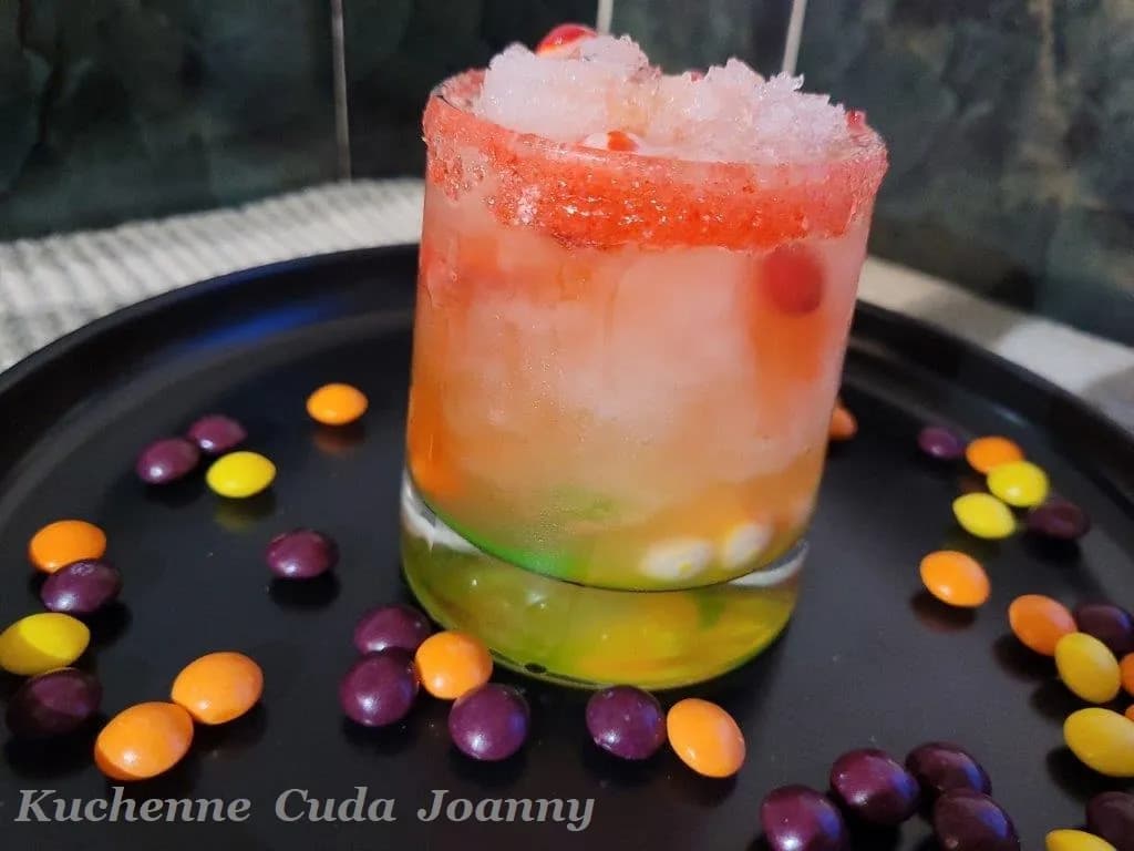 Skittles drink – odkryj smak i skład napoju o smaku cukierków Skittles