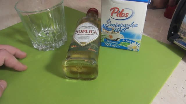 Najlepsze drinki z orzechówki, które zaskoczą Twoje podniebienie