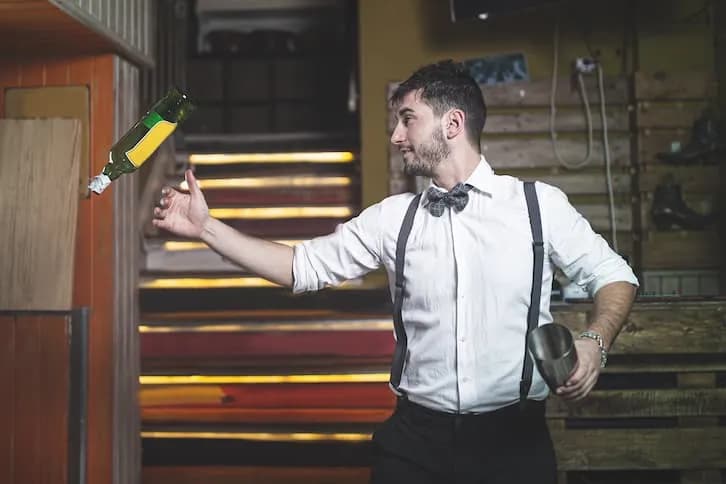Ile kosztuje drink bar na weselu? Zaskakujące ceny i opcje do wyboru